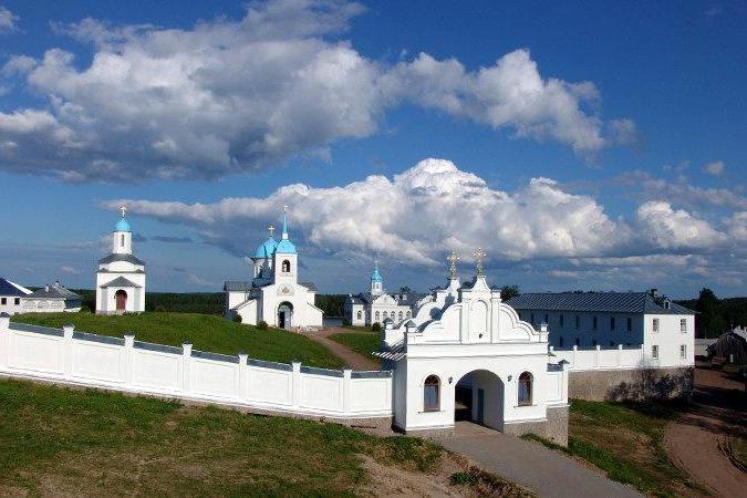 Pokrovo-Ternvenichesky kloster: historia, beskrivning, foto. Hur kommer man till klostret?