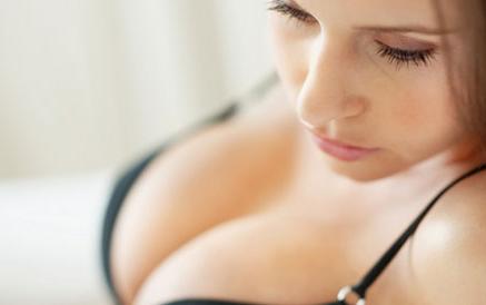 Kvinnliga tricks: flera orsaker till att bröstvårtor är klåda